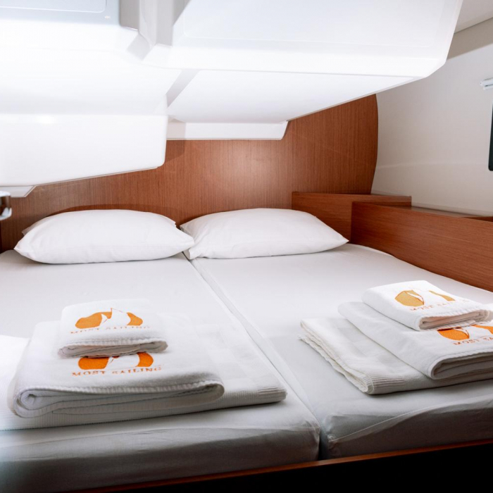 Nomad | Bavaria C42 photo 22