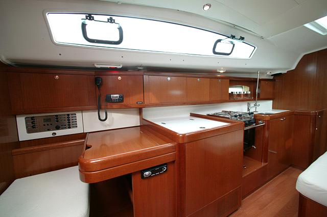Tosca | Beneteau Oceanis 40 photo 12