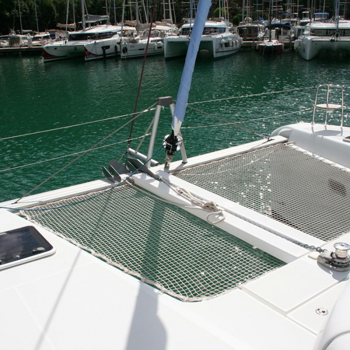 Mola Mola | Lagoon 42 photo 7