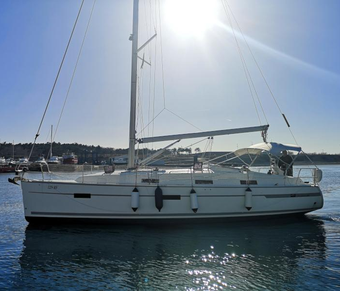 Tamra | Bavaria 36 photo 6