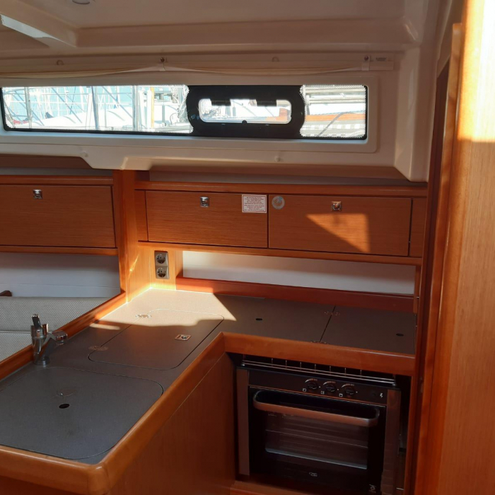 Olympia | Bavaria Cruiser 34 photo 13