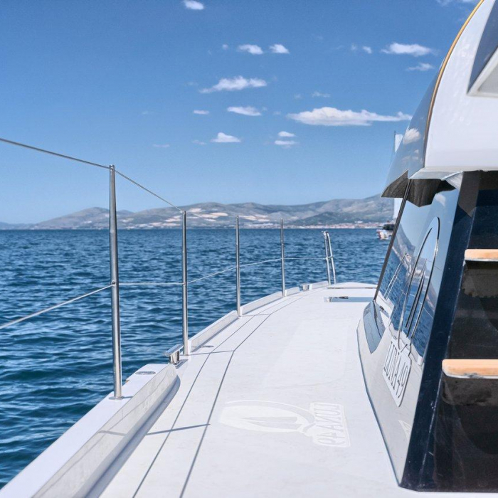 Gold | Luna 49 photo 3