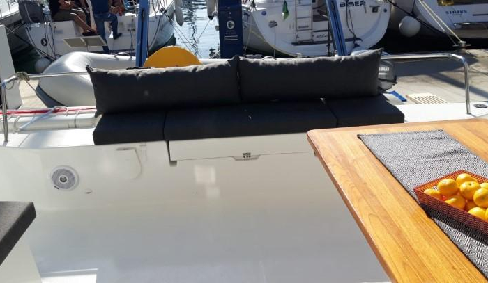 Nala | Fountaine Pajot LUCIA 40 photo 14