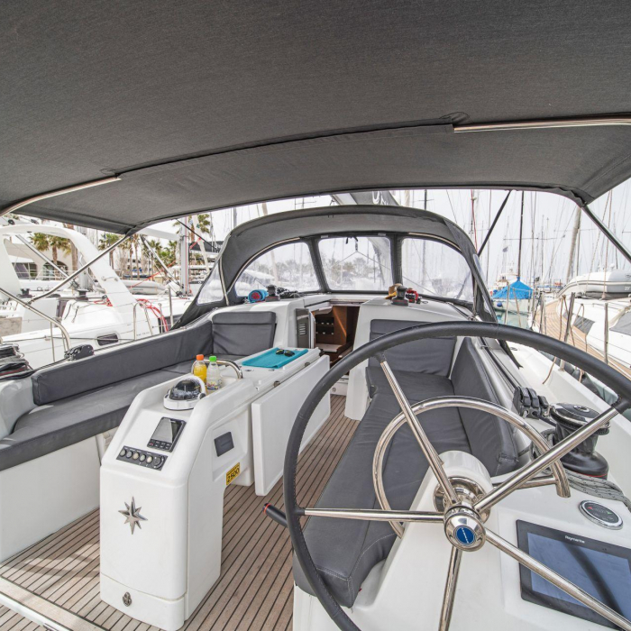 Aella | Sun Odyssey 410 photo 5