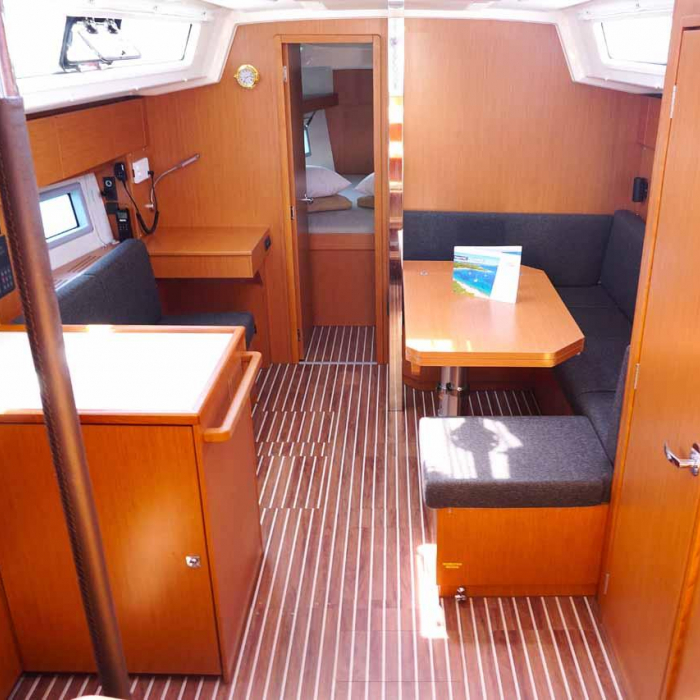 Talia | Bavaria C38 photo 1