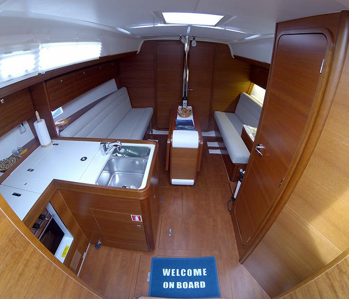 Luka | Dufour 350 GL photo 18