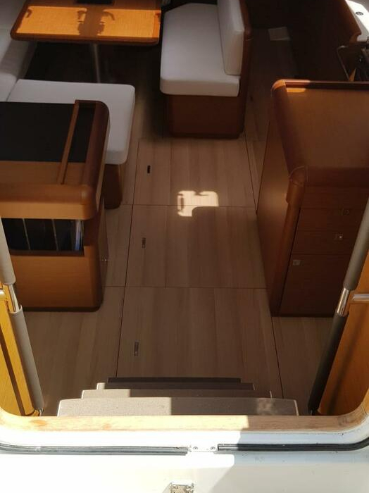 Pata | Sun Odyssey 519 photo 3