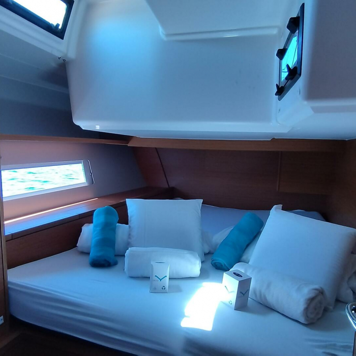 Weasley | Dufour 470 photo 10