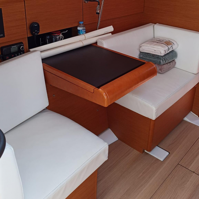 Foxy | Sun Odyssey 419 photo 12