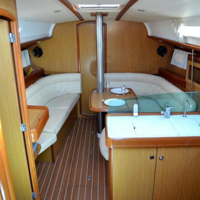 Billis | Sun Odyssey 36i photo 6