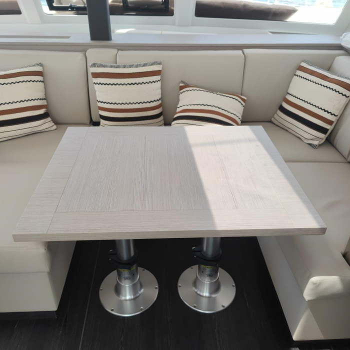 Isla | Fountaine Pajot Isla 40 photo 16