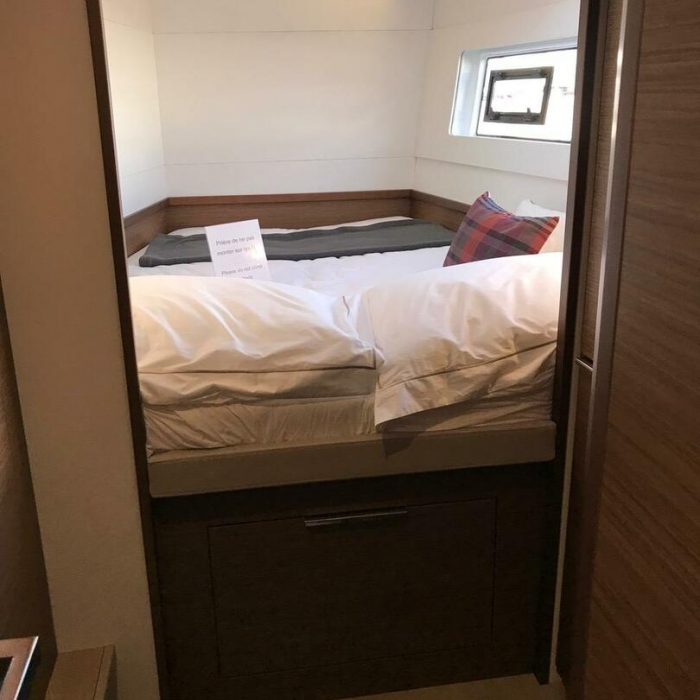 Saudade | Lagoon 40 photo 13