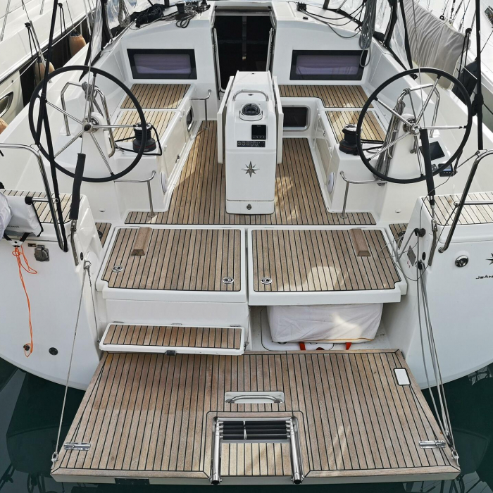 Aquilante | Sun Odyssey 440 photo 4