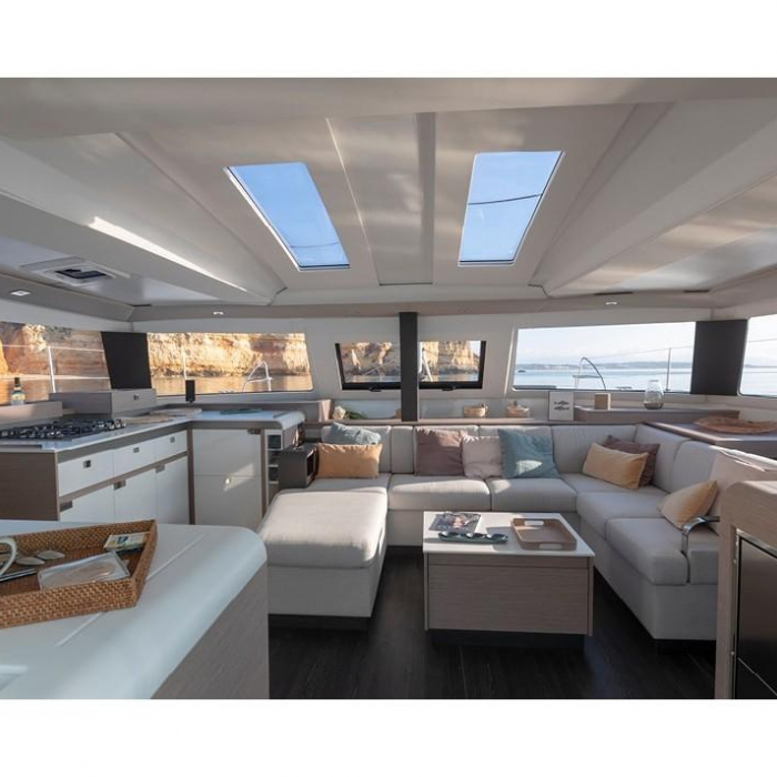 Halle Berry | Elba 45 photo 3