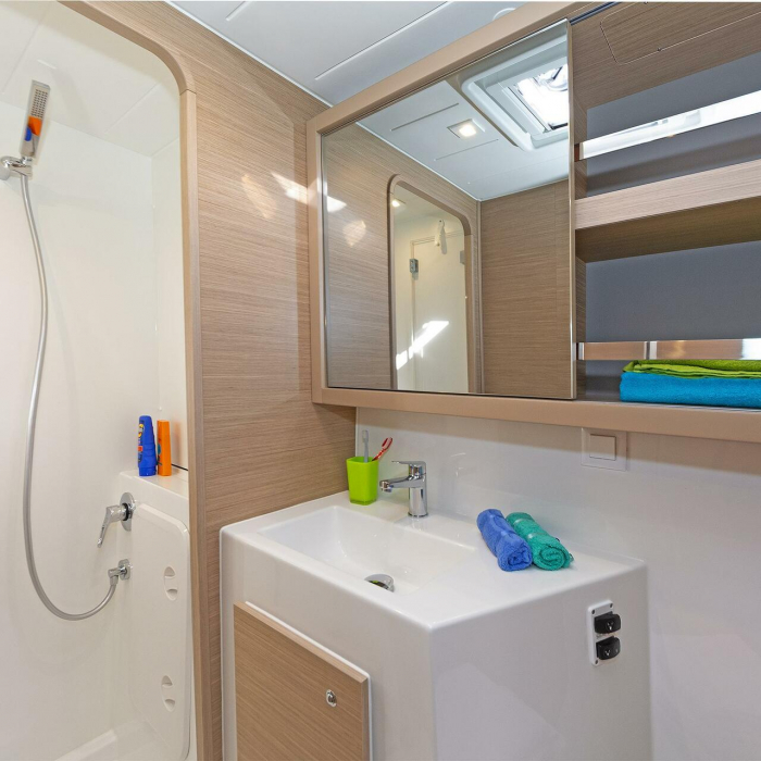 Eternity (ONLY SKIPPERED) | Lagoon 42 A/C & GEN photo 9