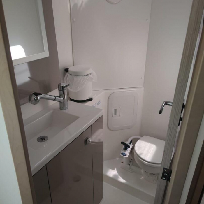 Isla | Fountaine Pajot Isla 40 photo 78