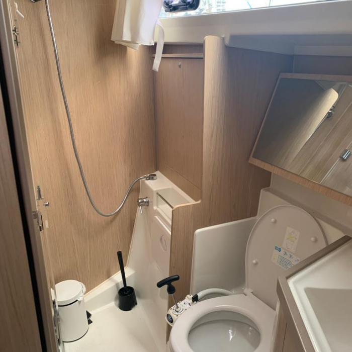 Nina | Oceanis 41.1 photo 5