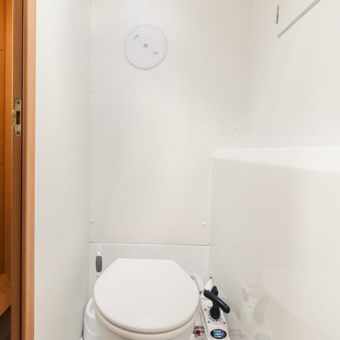 Vienna | Solar Panel, Inverter | Lagoon 380 S2 photo 15