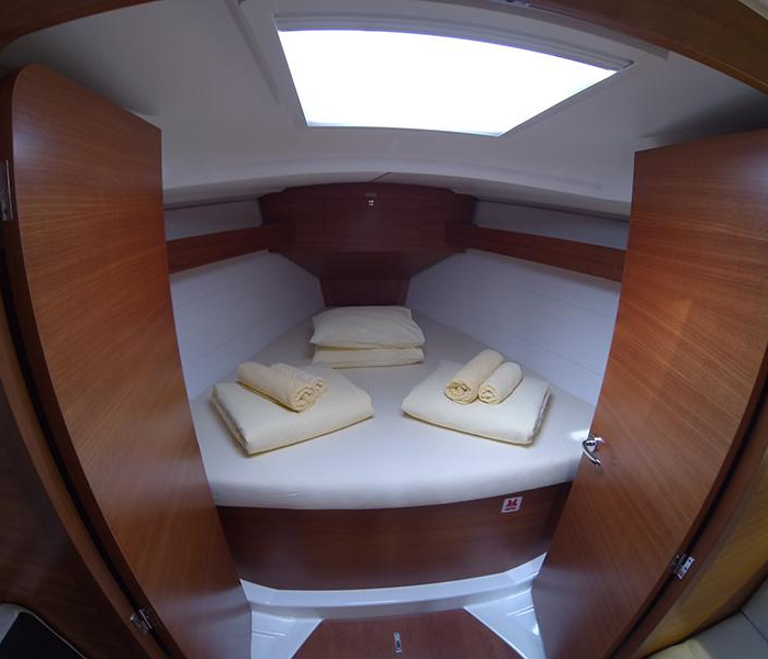 Luka | Dufour 350 GL photo 9