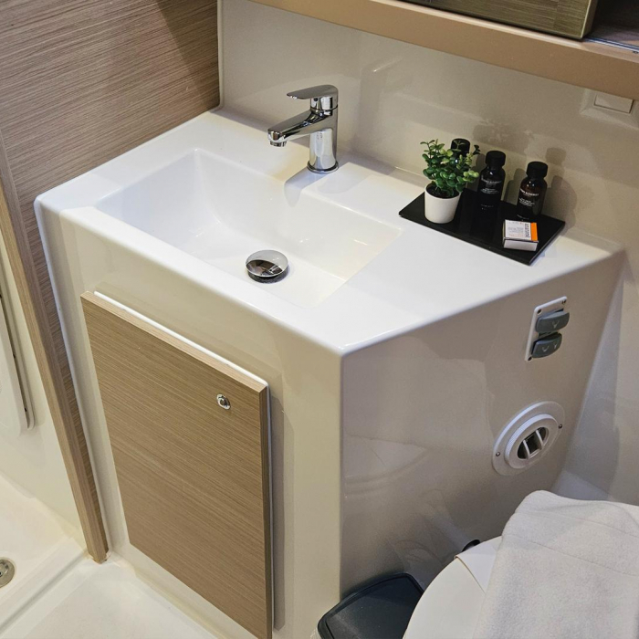 Mare | Lagoon 42 photo 7