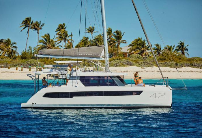 Orpin | Leopard 42 photo 1