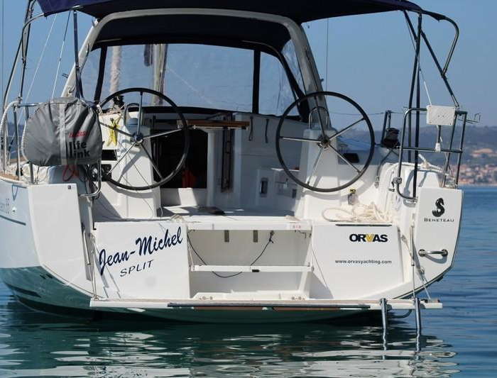 JEAN MICHEL | Beneteau Oceanis 35 photo 6