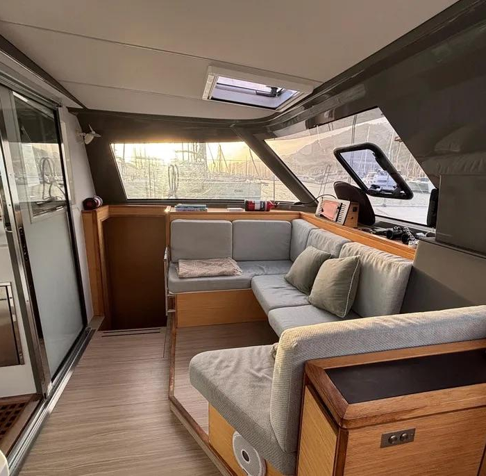 Lollo III | Nautitech 40 Open photo 8