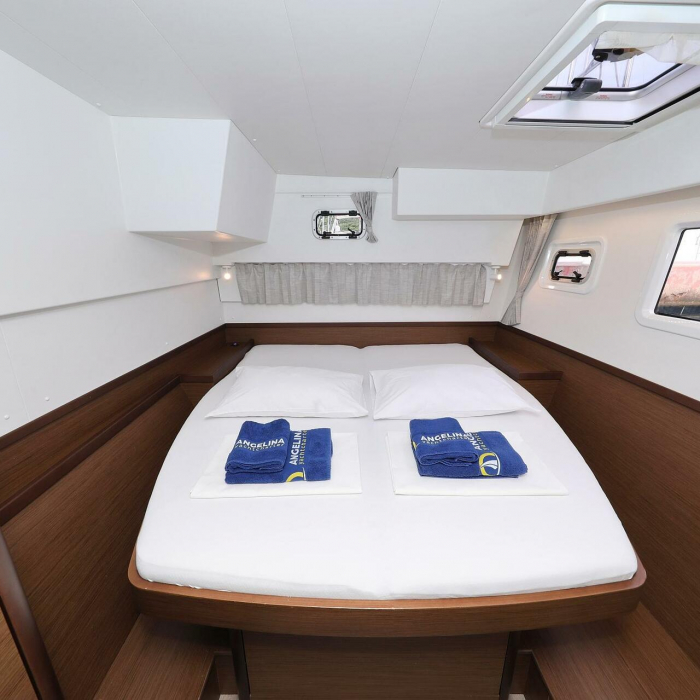 Air Wave | Lagoon 42 photo 47