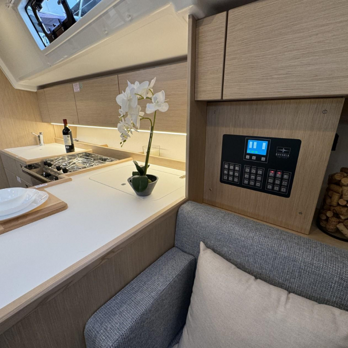 Ivana | Bavaria C42 photo 25