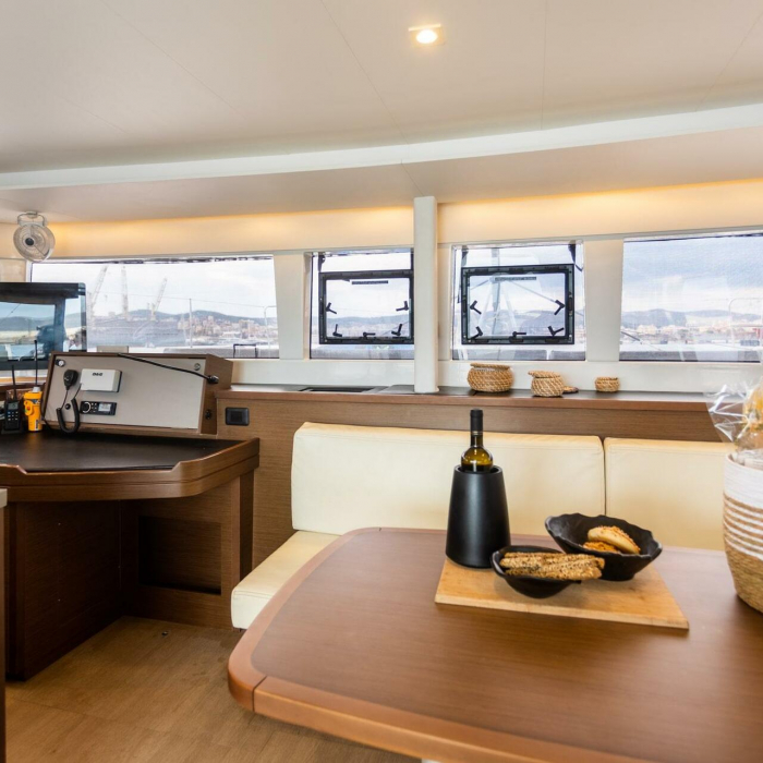 Madicon | Lagoon 450 Fly photo 35