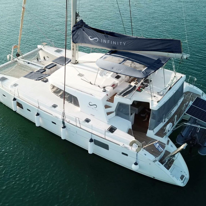 Infinity | Lagoon 500 photo 14