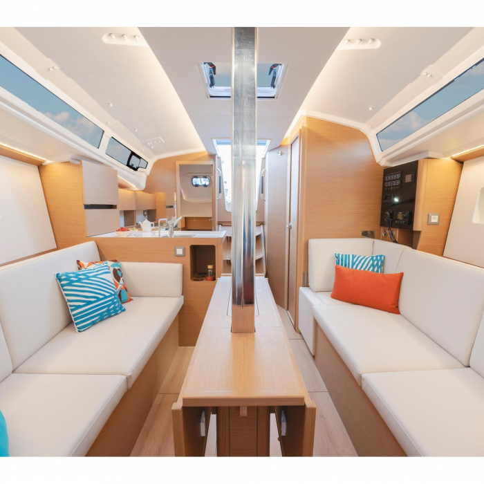 Naia - Comfort line | Sun Odyssey 350 photo 3