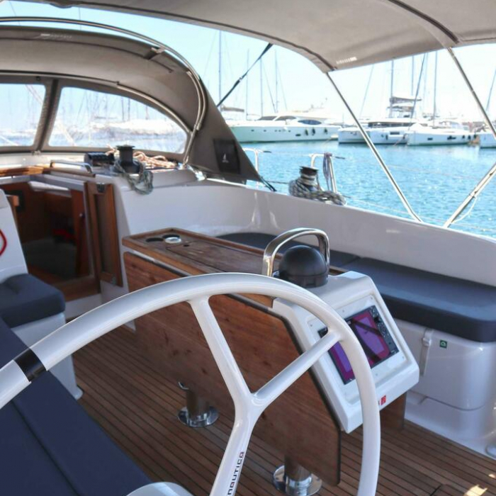 Unicorn | Bavaria Cruiser 46 photo 8