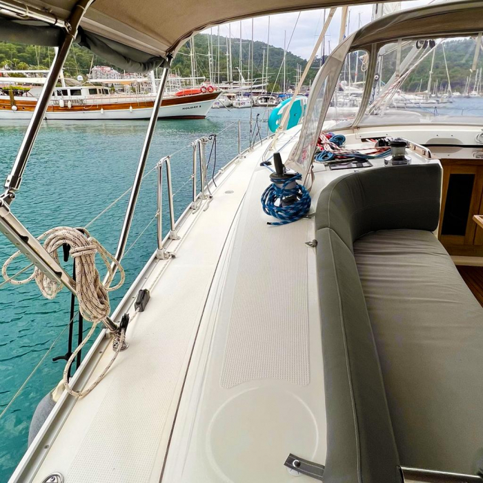 Aquaholic | Bavaria 45 photo 1