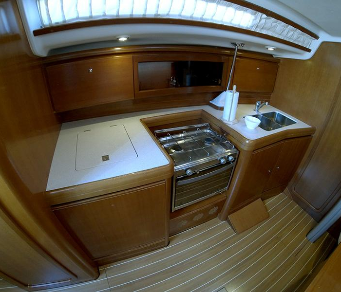 Sportski Vuk | Grand Soleil 37 R photo 13