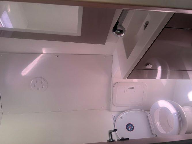 Calico | Fountaine Pajot Isla 40 photo 10