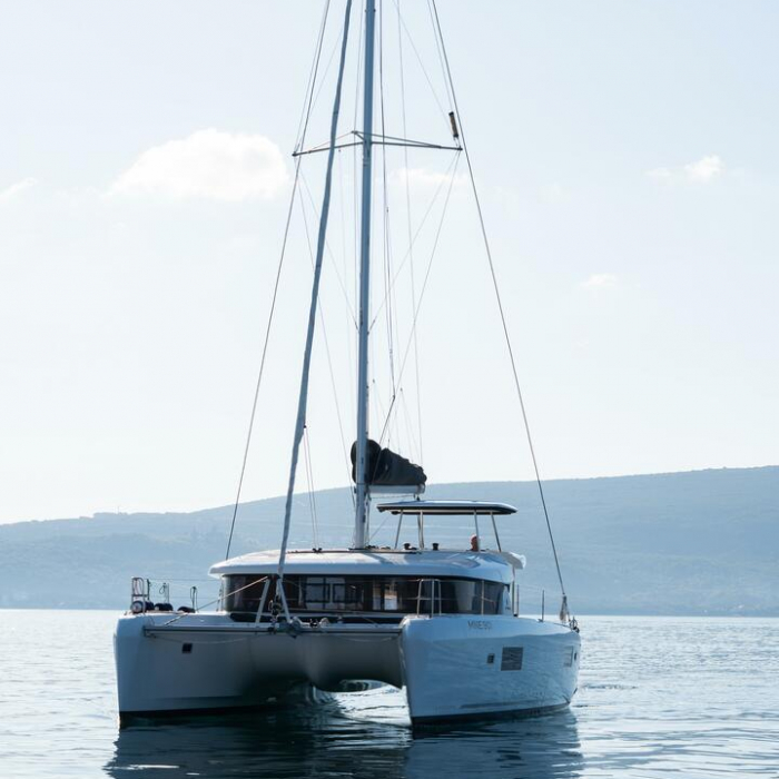 Lyubushka | Lagoon 42 photo 21