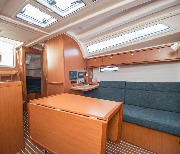Rea | Bavaria Cruiser 37 photo 10