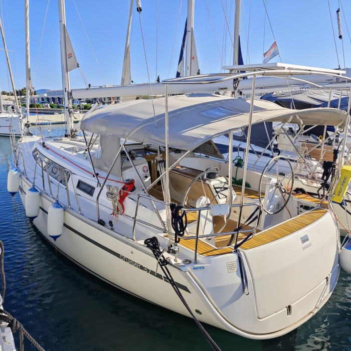 Atena | Bavaria Cruiser 37 photo 6