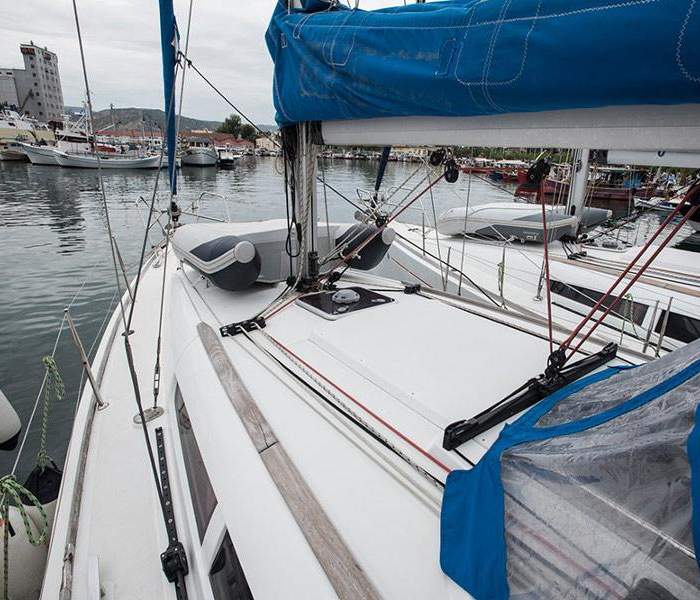 Lauren | Sun Odyssey 36i photo 3