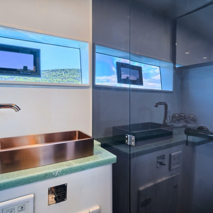 Gold | Luna 49 photo 35