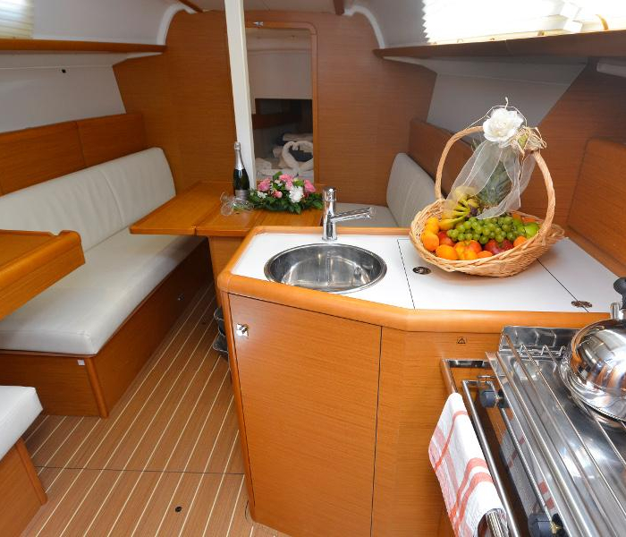 Hasta Siempre | Sun Odyssey 33i photo 7