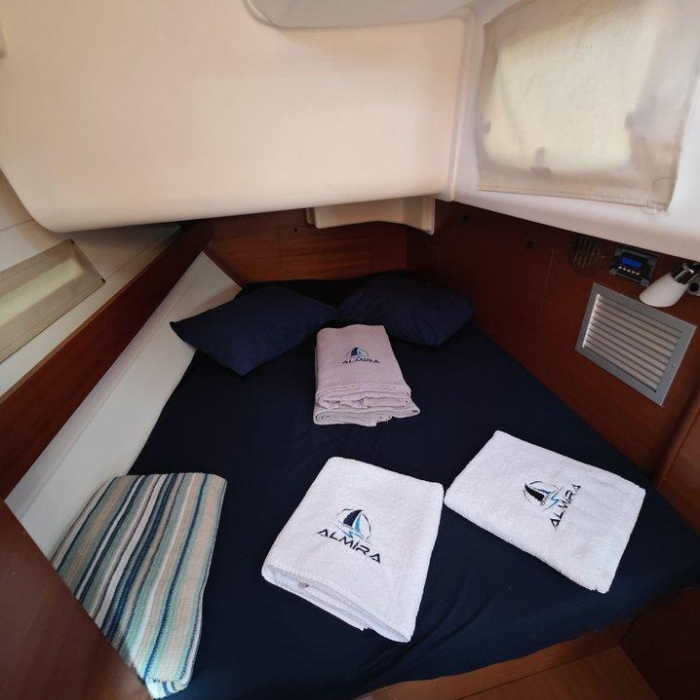 Grace | Dufour 450 GL photo 8