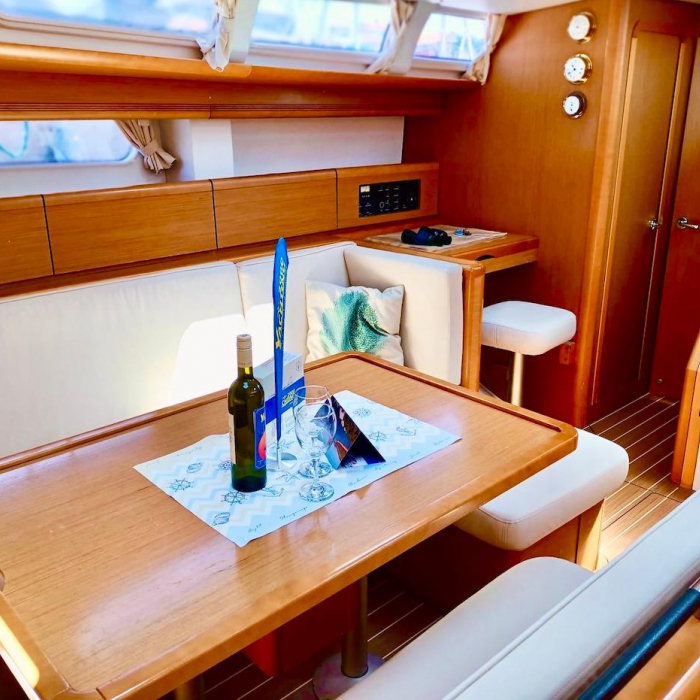 Skazka | Sun Odyssey 49i photo 6