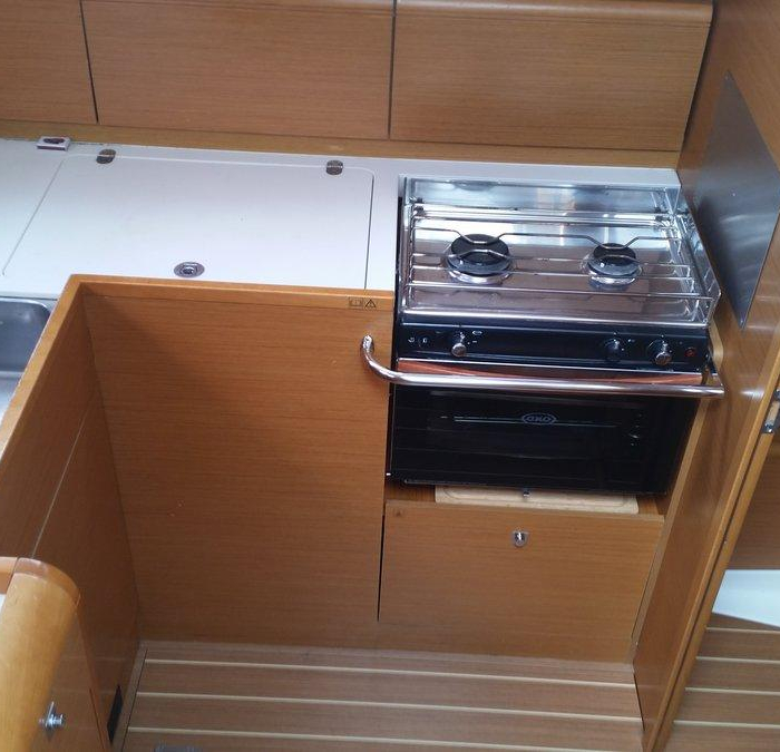 Libera | Sun Odyssey 439 photo 10