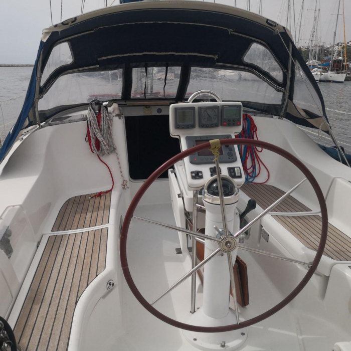 Andromeda | Beneteau 393 photo 2