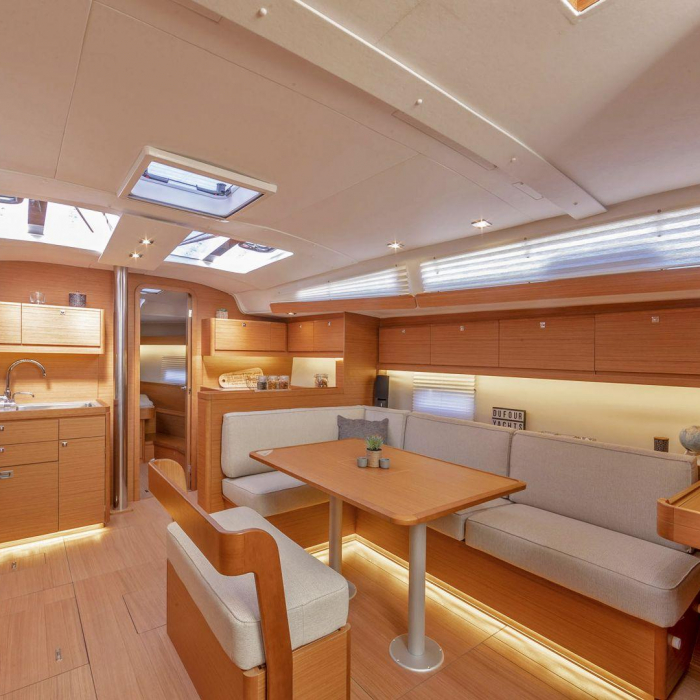 Sandra | Dufour 430 GL photo 8