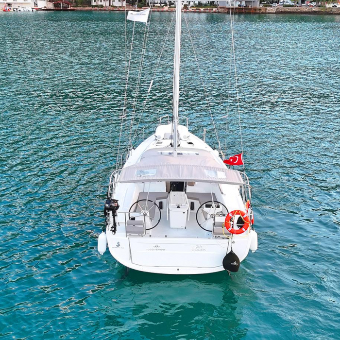 Gia | Oceanis 40.1 photo 13