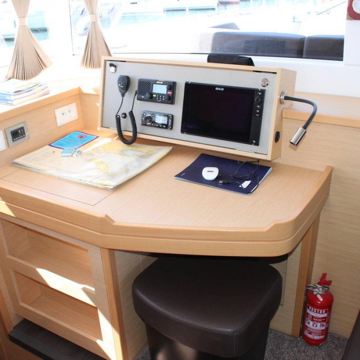 Baros | Lagoon 450 photo 9