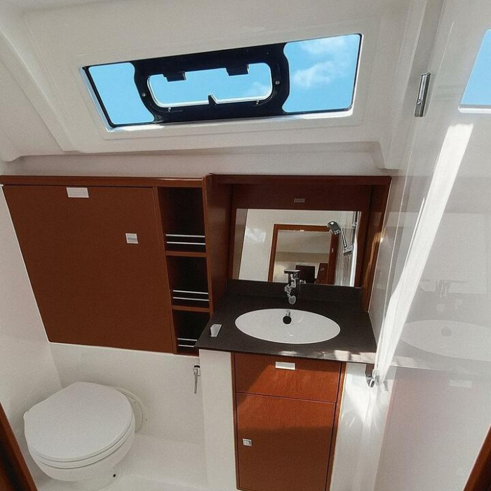 Bintan | Bavaria Cruiser 41 photo 3